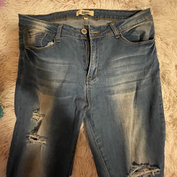 Faded High Waisted Distressed Jeans - Picture 2 of 3